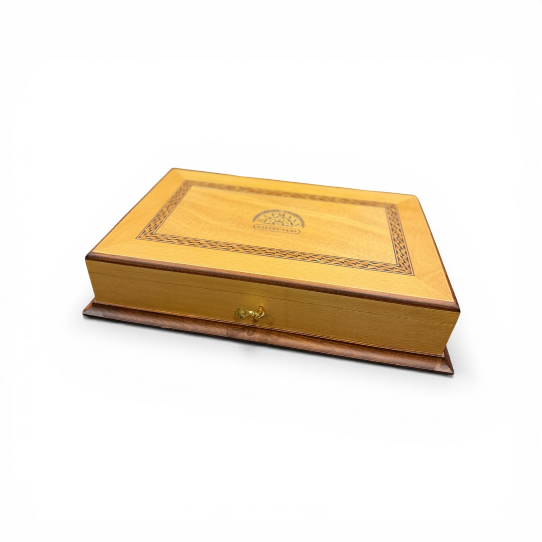 H. Upmann Supremas No.2 Replica Humidor Antiguo 2014