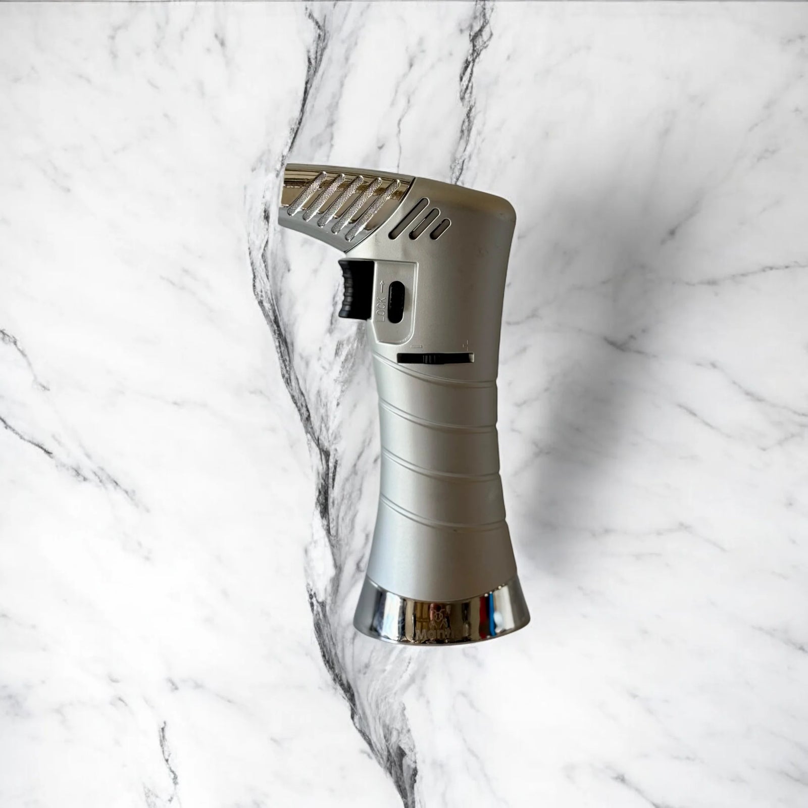 Mantis Inferno Table Lighter Silver