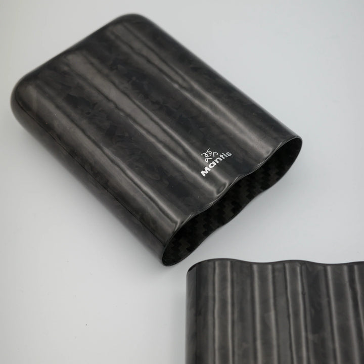 Mantis TrueCarbon Forged Gloss Cigar Case 3 Finger
