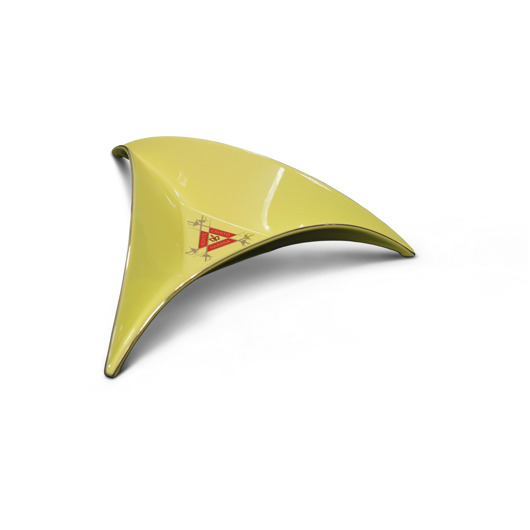 Montecristo Tricorn cigar ashtray for 3 cigars
Luxury Montecristo ashtray inspired by tricorn hats
Premium cigar ashtray with Montecristo branding
Elegant 3 cigar ashtray for cigar enthusiasts
Montecristo collector cigar accessory
