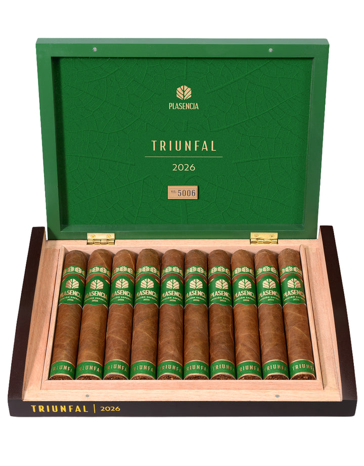 Plasencia Triunfal Limited Edition Gran Toro cigar
Premium Plasencia cigar with organic Honduran and Nicaraguan tobacco
Limited edition Triunfal cigar by Plasencia
Gran Toro cigar crafted in Honduras
Plasencia Triunfal collector cigar