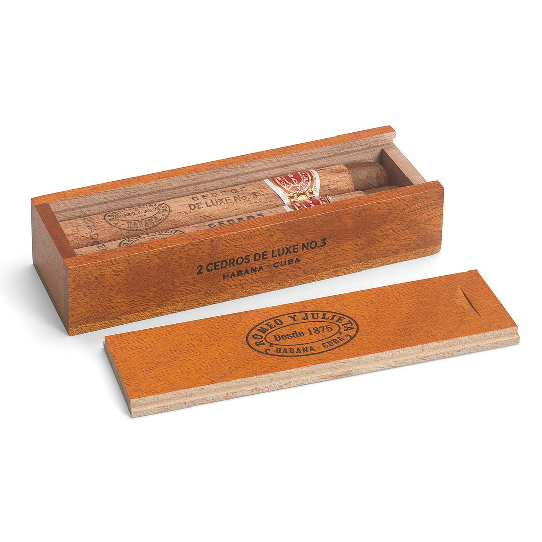 Romeo y Julieta Cedros No.3 Double Gift Box
