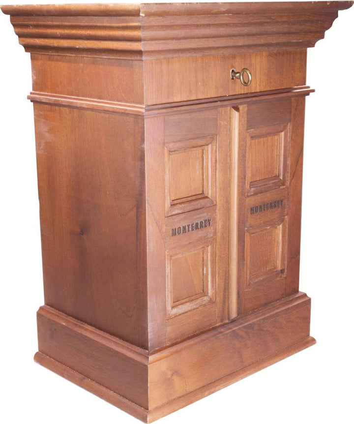 Vault - Hoyo de Monterrey Monterrey Réplica de Humidor Antiguo - La casa del Habano