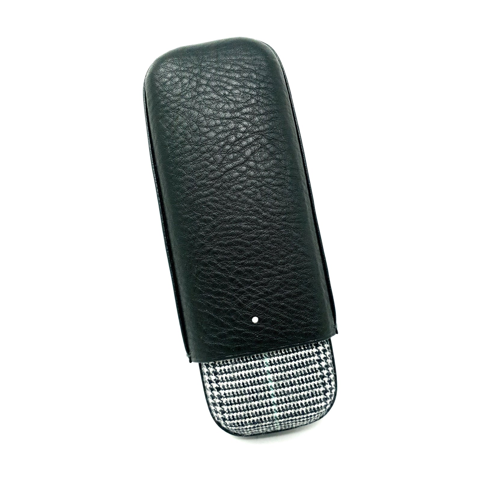 Alfred Dunhill White Spot, cigar cases, cigars accesories, premium quality leather case.