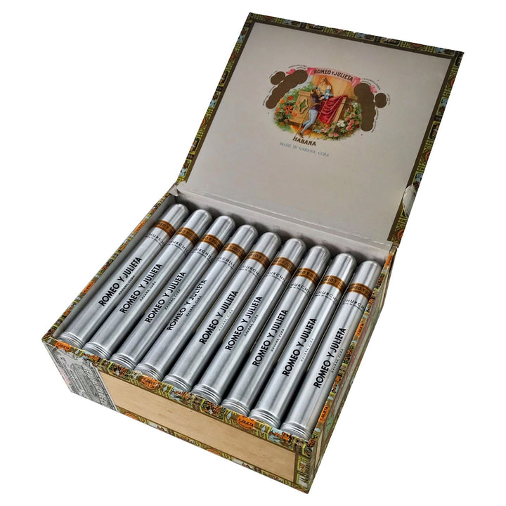 Romeo y Julieta Churchill Anejados