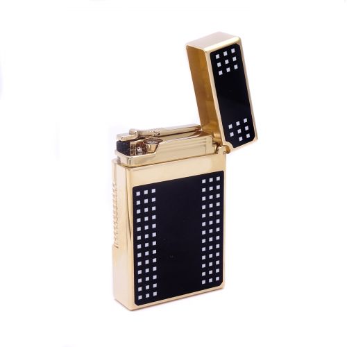 S.T Dupont Lighter Le Grand Behike