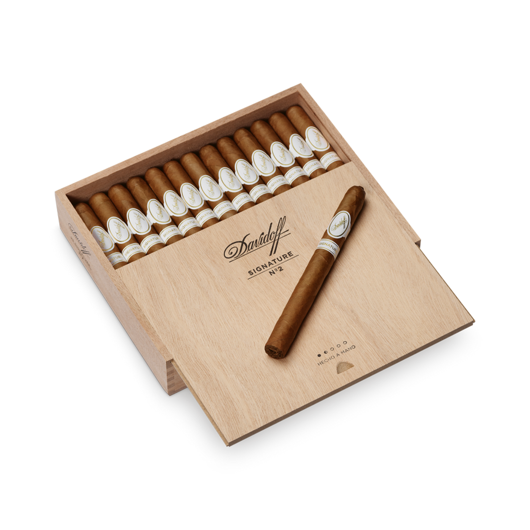 Davidoff Singnature No.2, hand made cigars, new world cigars, Davidoff cigars