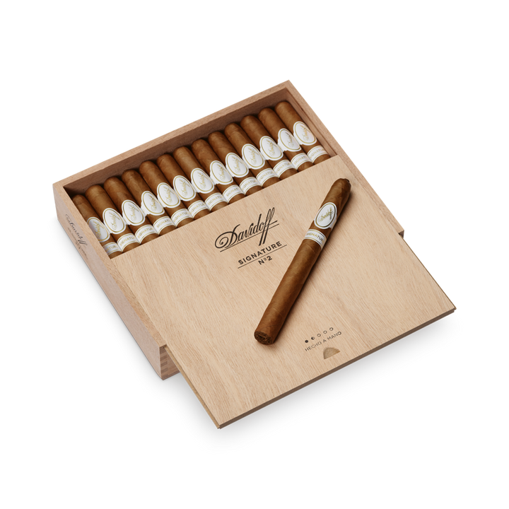 Davidoff Singnature No.2, hand made cigars, new world cigars, Davidoff cigars
