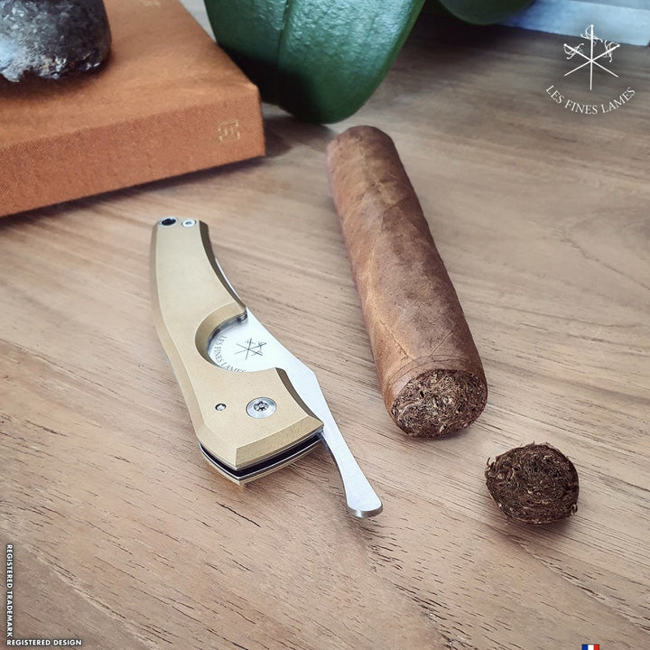 Les Fines Lames Le Petit - Brass, cigar accesories, cigar cutter, cigar knife