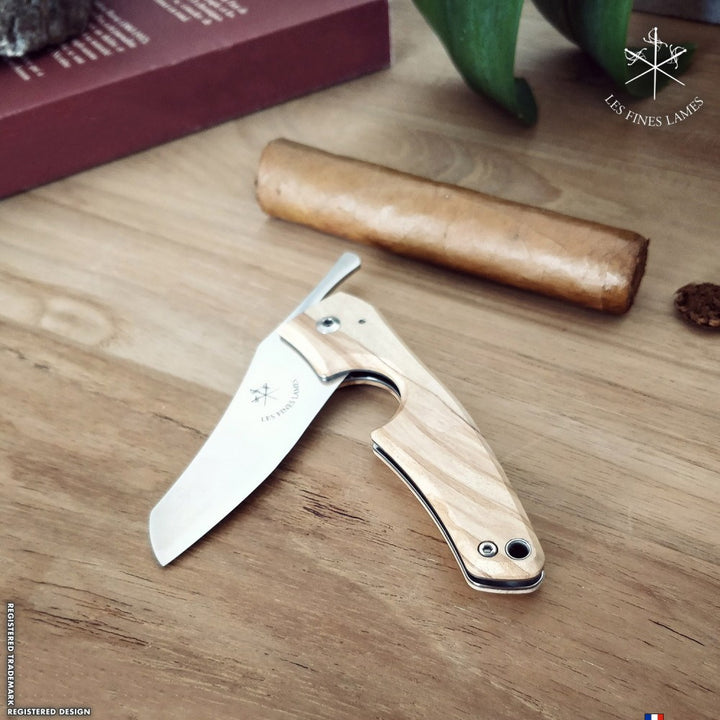 Les Fines Lames Le Petit - Olive Wood, cigar accesories, cigar cutter, cigar knife