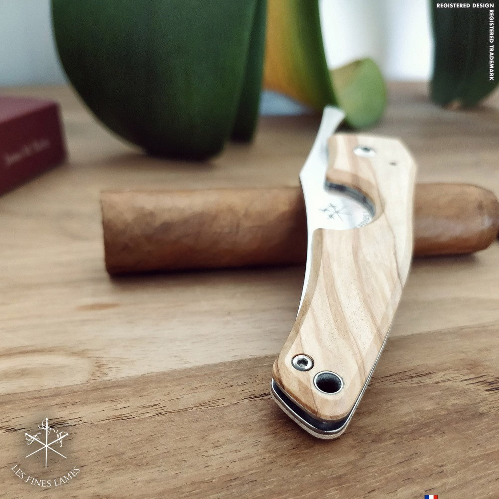 Les Fines Lames Le Petit - Olive Wood, cigar accesories, cigar cutter, cigar knife